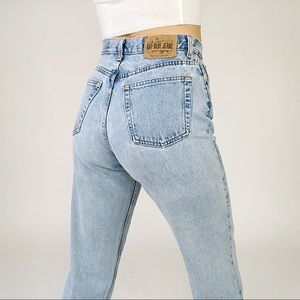 Perfect vintage 90s classic fit Gap jeans! 😍